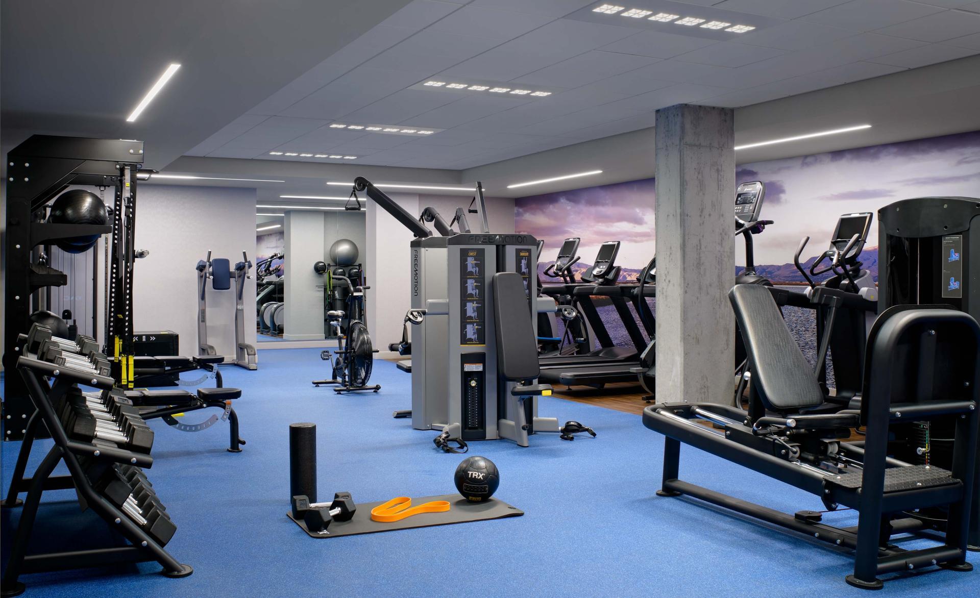 GLOWFIT Fitness Center